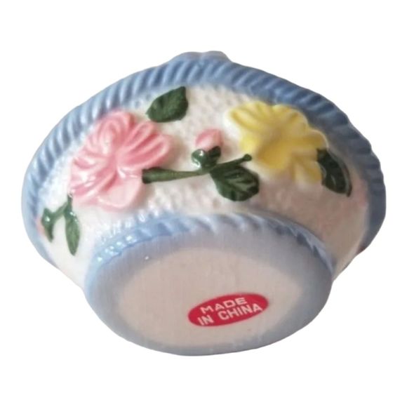 Mini Basket Floral Ceramic Basket Pink Yellow Blue Flowers Home Decor - Picture 4 of 4